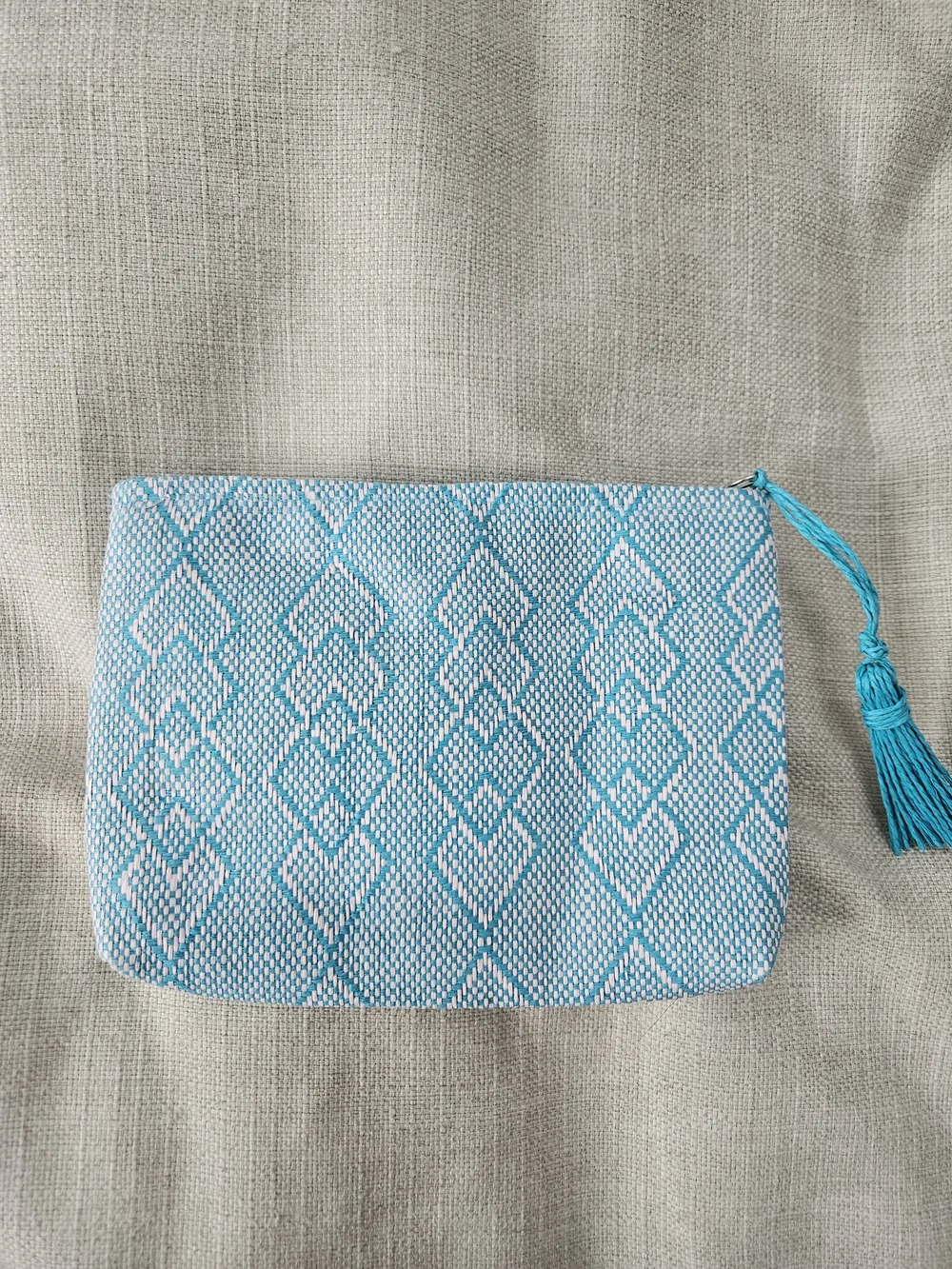 *NWOT* JOSIE MARAN Turquoise Woven Tassel Cosmetic Pouch